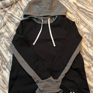 Under Armour Sweatshirt